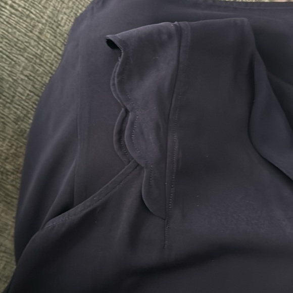 Medium - Picture 2 of 6